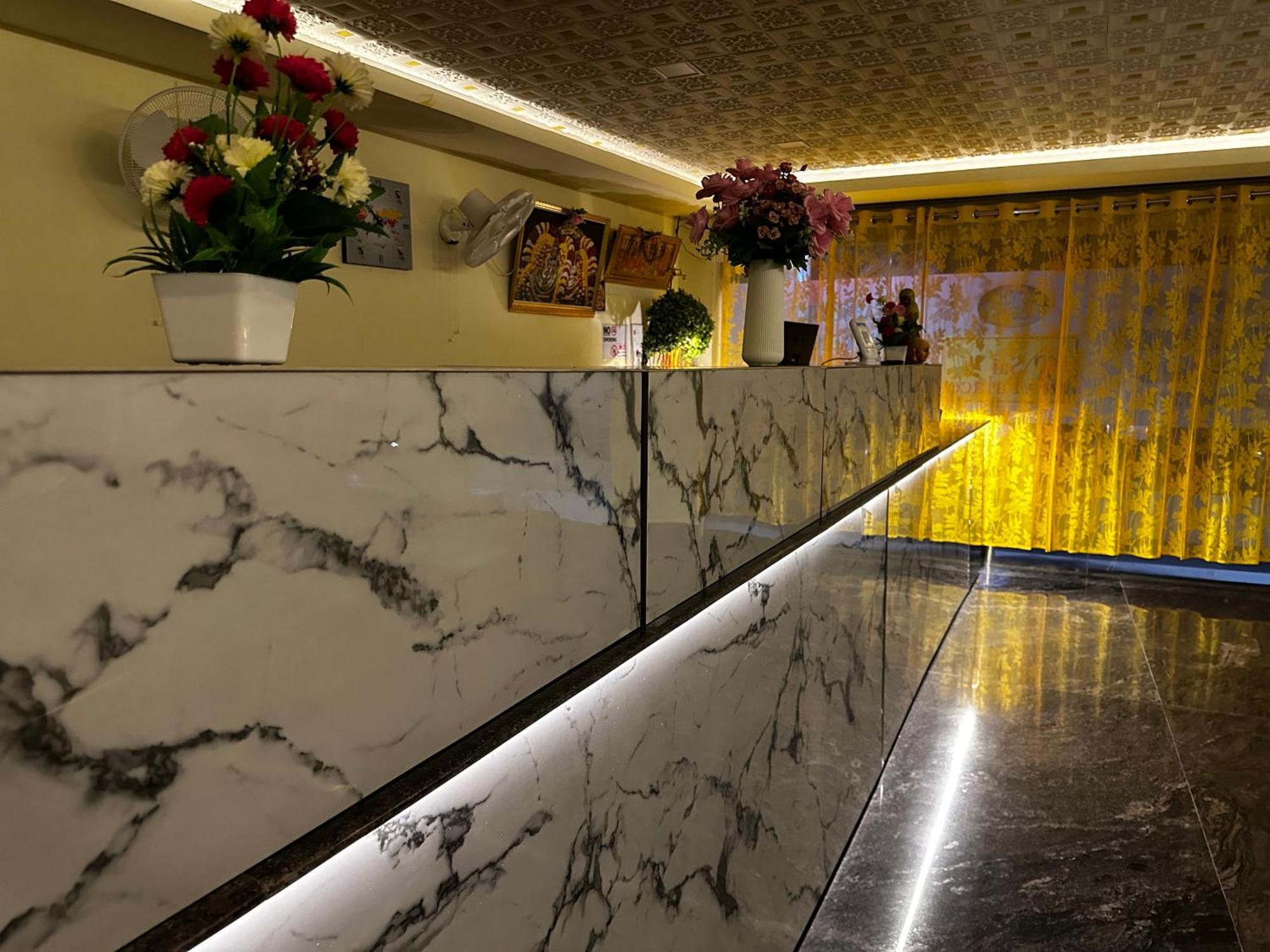 Mps Sai Palace Tiruvannamalai Ngoại thất bức ảnh